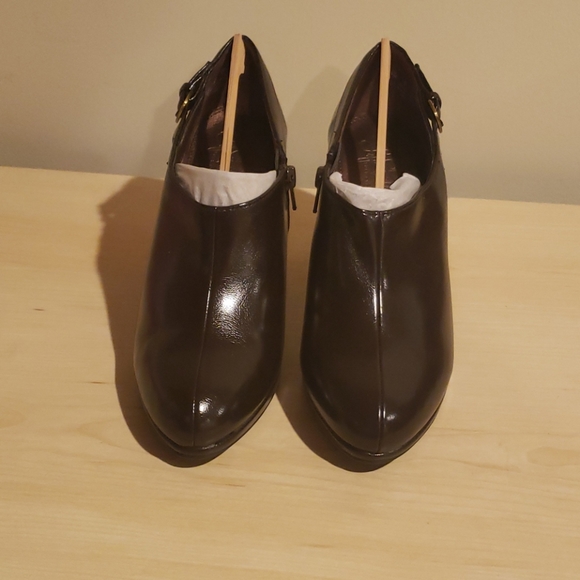 Life Stride Pretty Dark Brown Tess Bootie - Picture 3 of 4